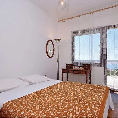2 Bedroom Lovely Apartment In Starigrad Paklenica Exterior photo