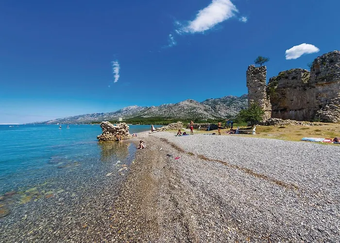 2 Bedroom Lovely Apartment In Starigrad Paklenica