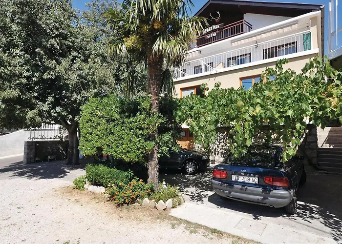 2 Bedroom Lovely Apartment In Starigrad Paklenica