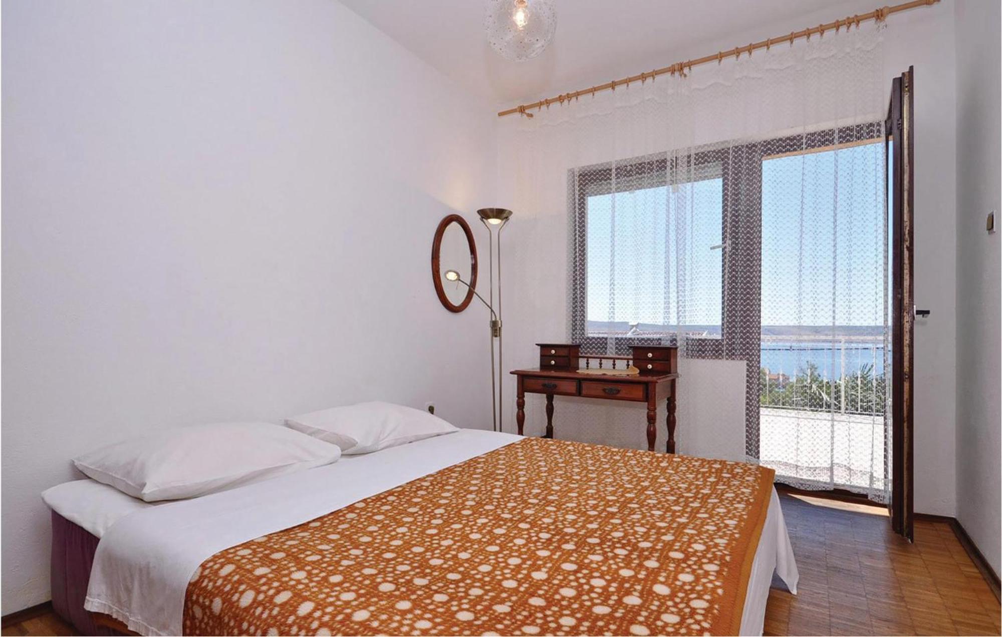 2 Bedroom Lovely Apartment In Starigrad Paklenica *